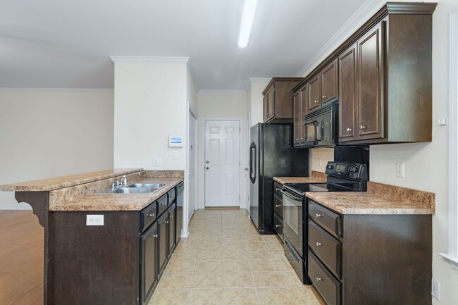 Building Photo - 112 Senah Dr