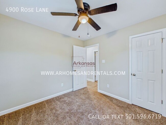 Building Photo - 4900 Rose Ln