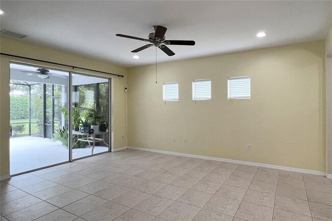 Building Photo - 4639 Summerlake Cir