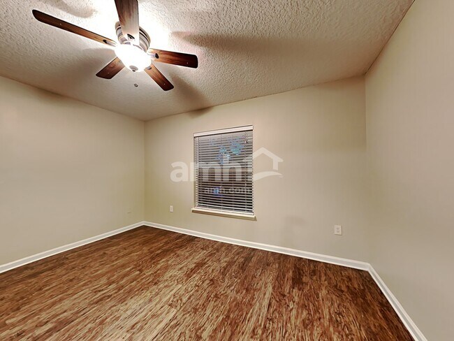 Building Photo - 13994 Fish Eagle Drive East