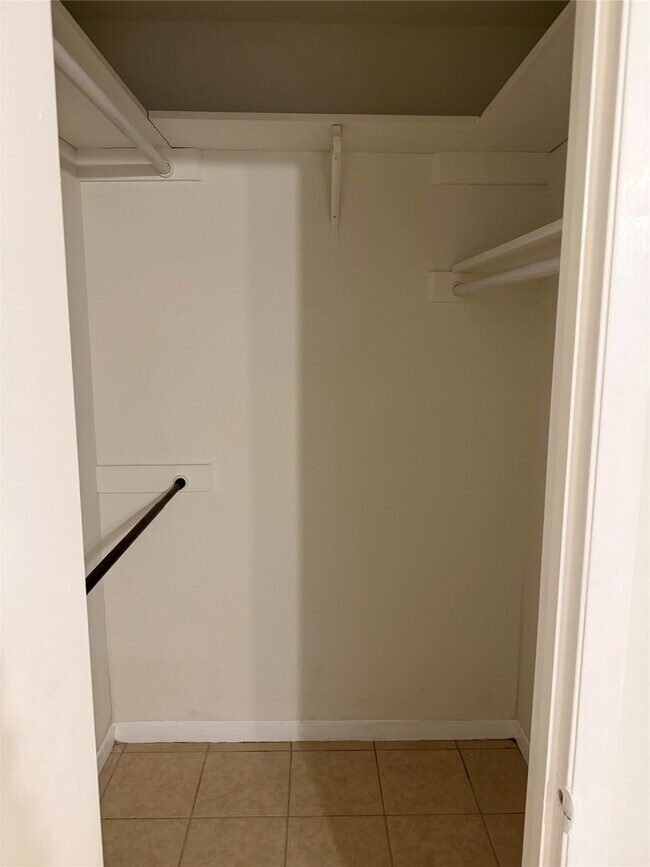 Building Photo - 2605 Marilee Ln