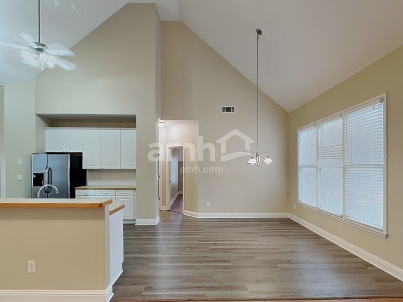 Building Photo - 2492 Herring Woods Trl