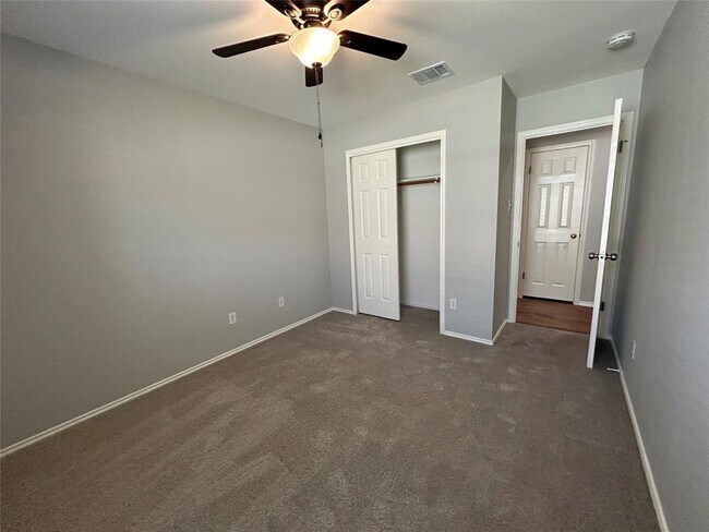 Building Photo - 207 Peaceful Haven Way