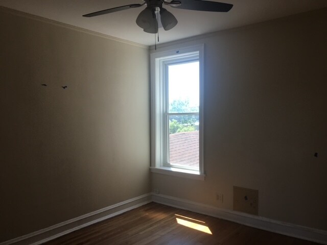 Building Photo - 1436 N Artesian Ave