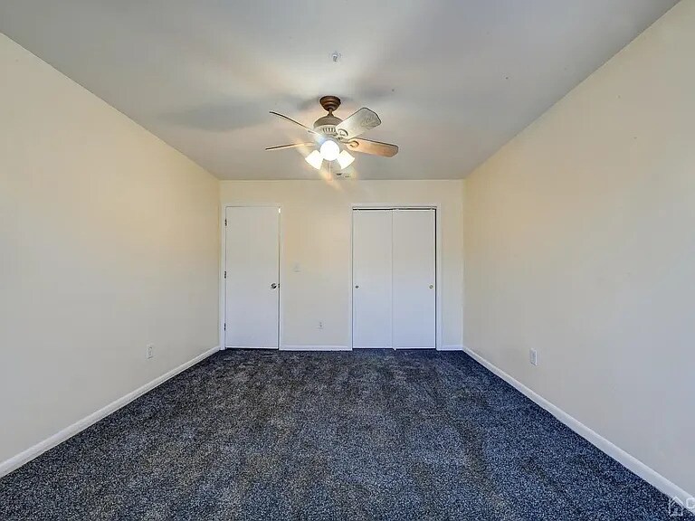 Building Photo - 143 College Dr
