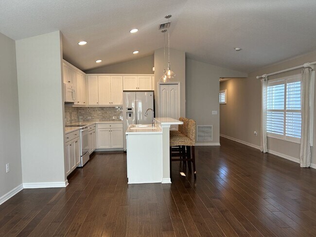 Building Photo - 12721 Sagewood Dr