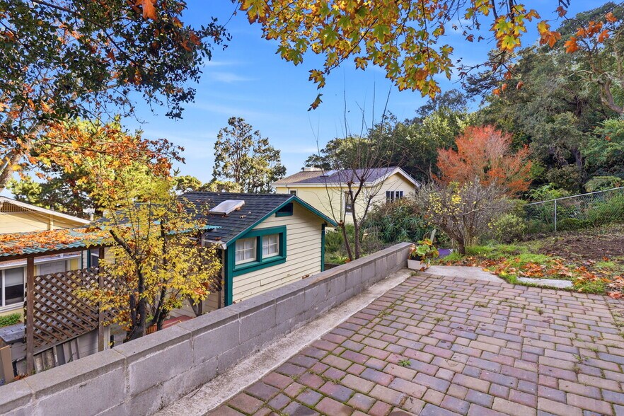 Building Photo - 500 Humboldt Rd