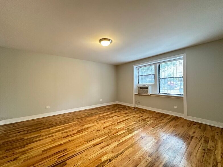 Building Photo - 512 W Arlington Pl