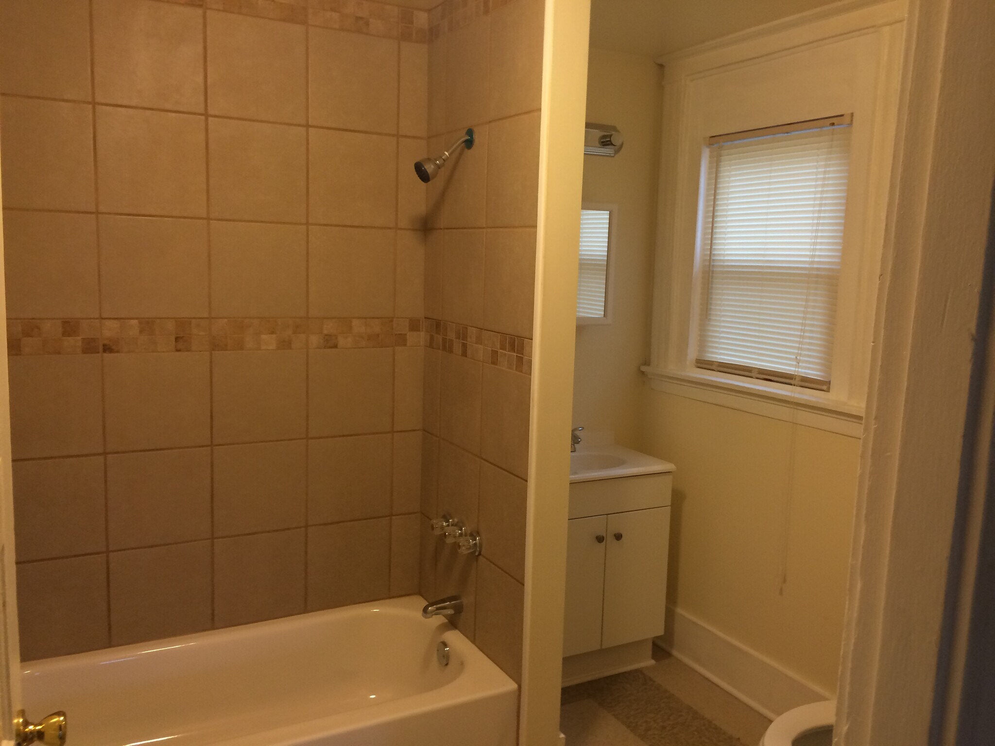 Bathroom 1 - 3026 Ahrens St