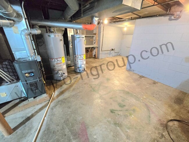 Building Photo - 5412 41st Ave