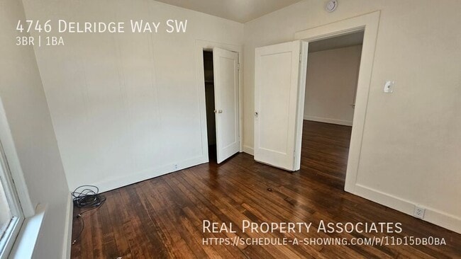 Building Photo - 4746 Delridge Way SW