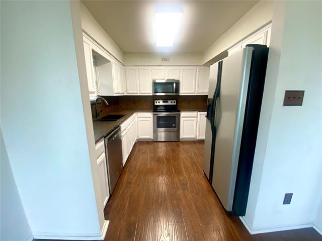 Building Photo - 7b Lakeway Dr