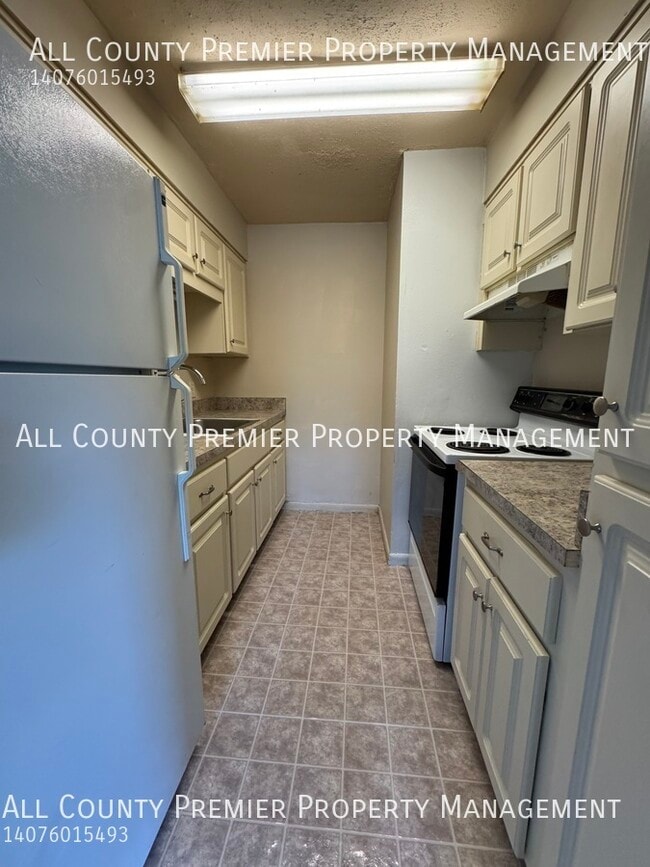 Building Photo - 5542 Rio Grande Ave