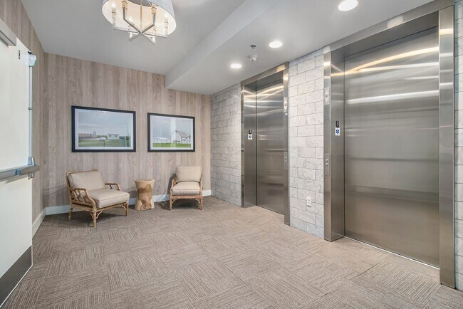 Building Photo - 1100 Howell Mill Rd NW