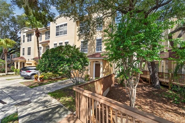 Building Photo - 3186 Bayshore Oaks Dr