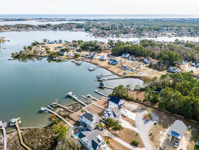 Building Photo - 1059 Meridian Dr