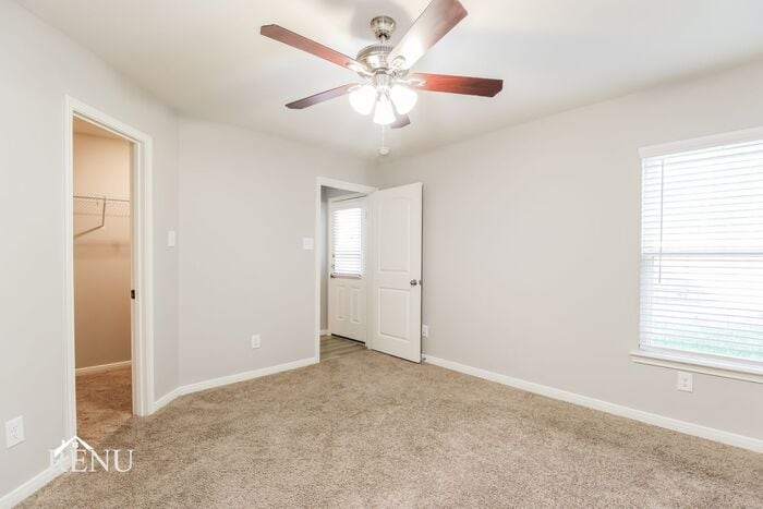 Building Photo - 10462 Sweetwater Creek Dr