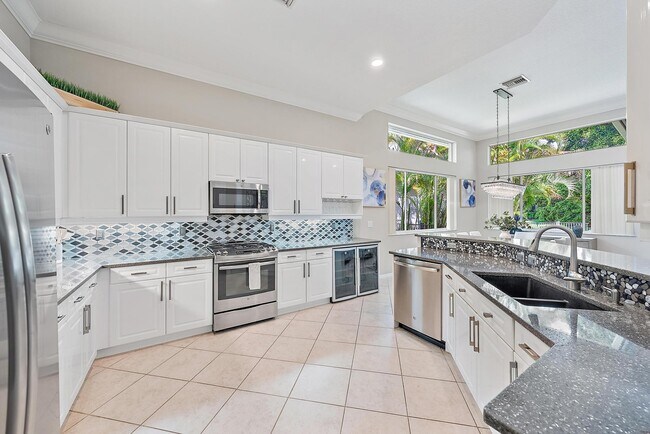 Building Photo - 9052 Sand Pine Ln