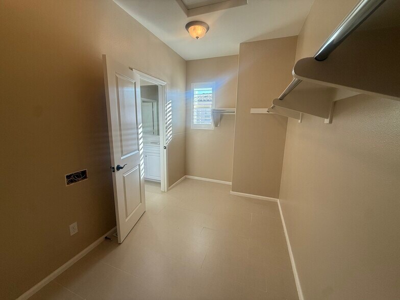 Building Photo - 21725 Bene Dr