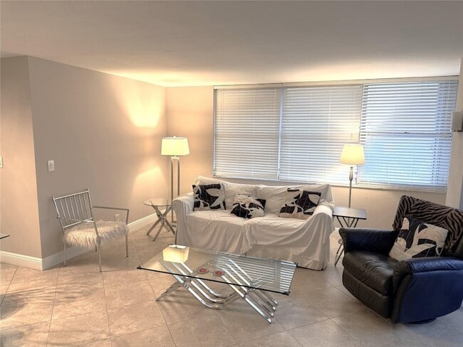 Building Photo - 111 Briny Ave