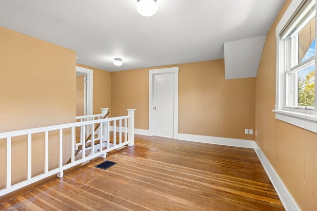 Building Photo - 4073 NE 30th Ave