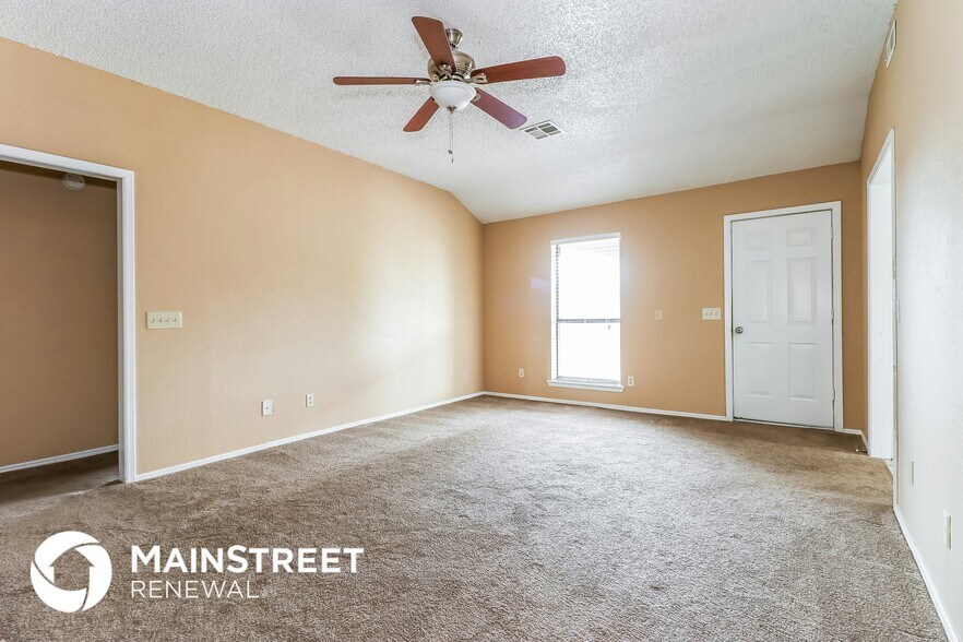 Building Photo - 100 N Eastgate Dr