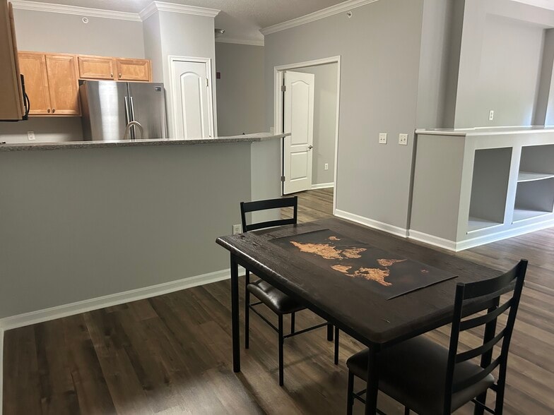 Building Photo - 2636 Harding Ct