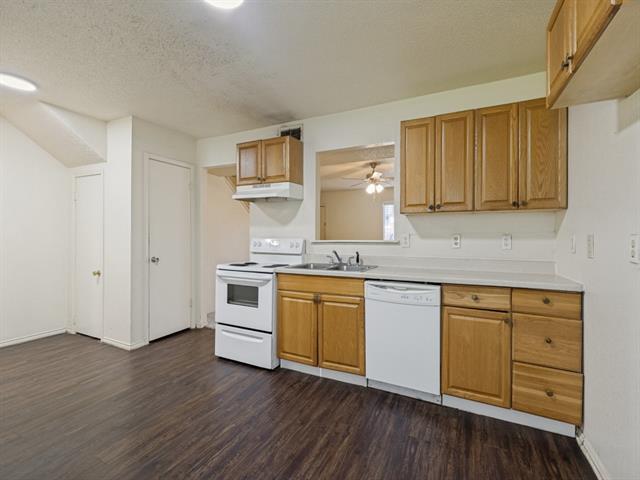 Building Photo - 1408 Arvel Cir