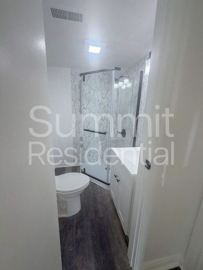 Building Photo - 2 bedroom 1 bathroom Home in Mansfield!!