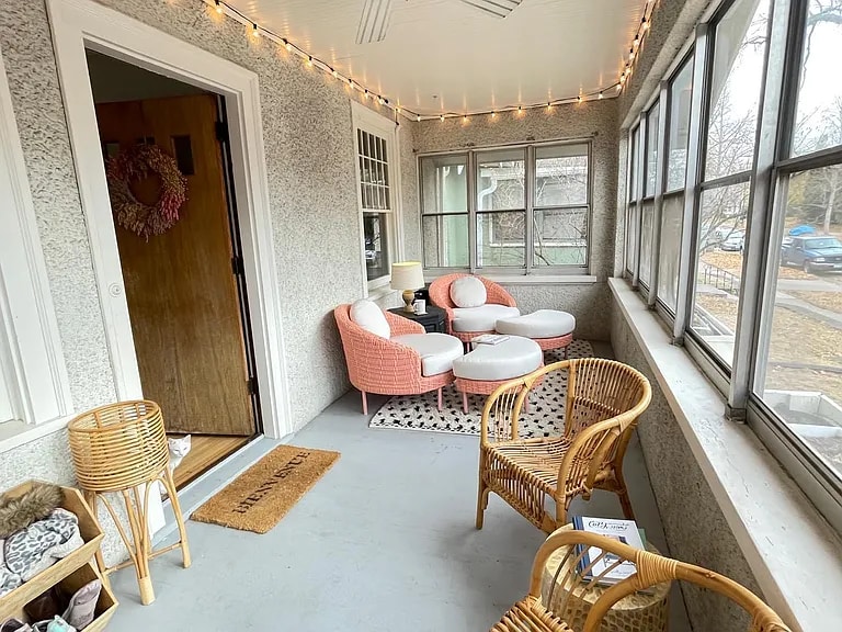 Building Photo - 822 W 42nd St