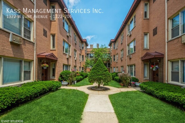 Building Photo - 1322 W Lunt Ave