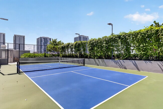 Building Photo - 1400 Biscayne Blvd