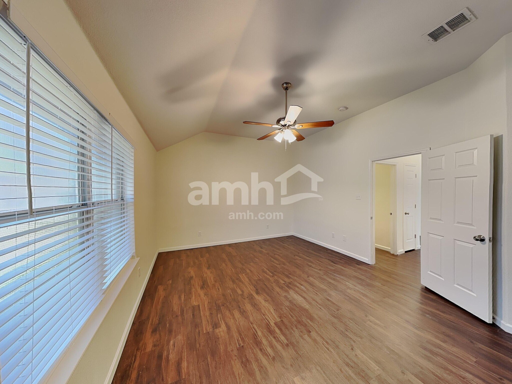 Building Photo - 209 Wenrick Dr