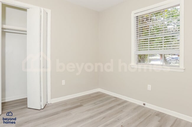 Building Photo - Amazing Renovated 4 BR 3 BA Home -- Move-In Ready!