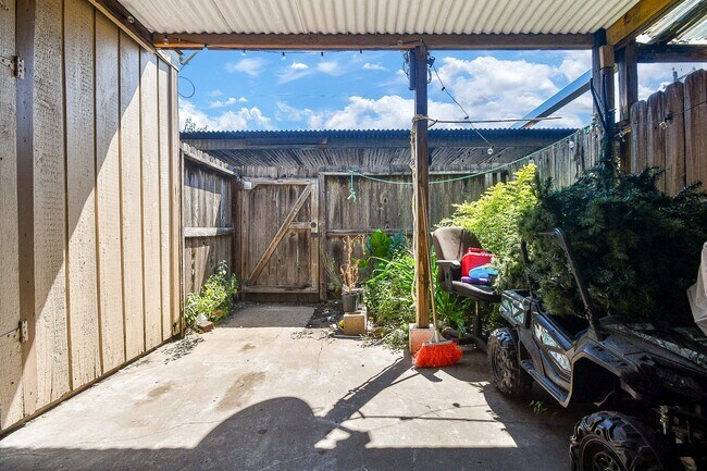 Building Photo - 6111 Fondren Rd