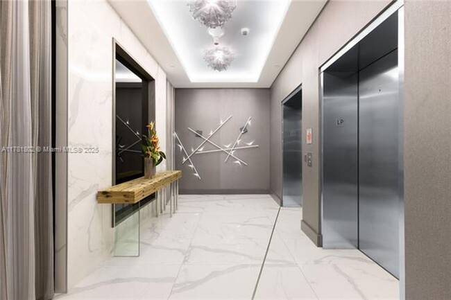 Building Photo - 17111 Biscayne Blvd