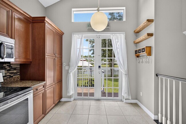 Building Photo - 1204 Oakwater Dr