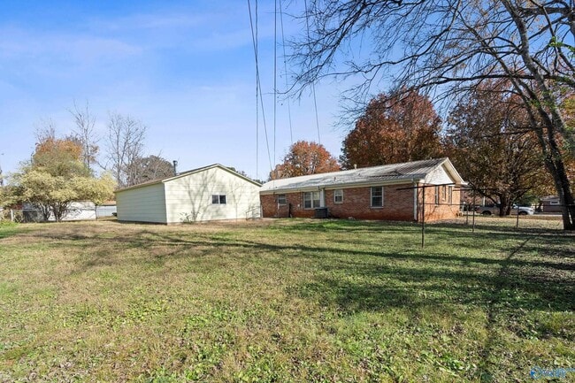 Building Photo - 1611 Clb Vw Dr NW