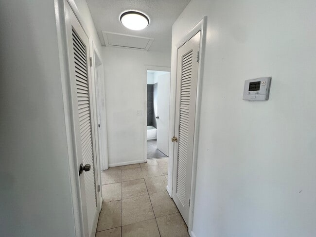 Building Photo - 3319 Grove Rd