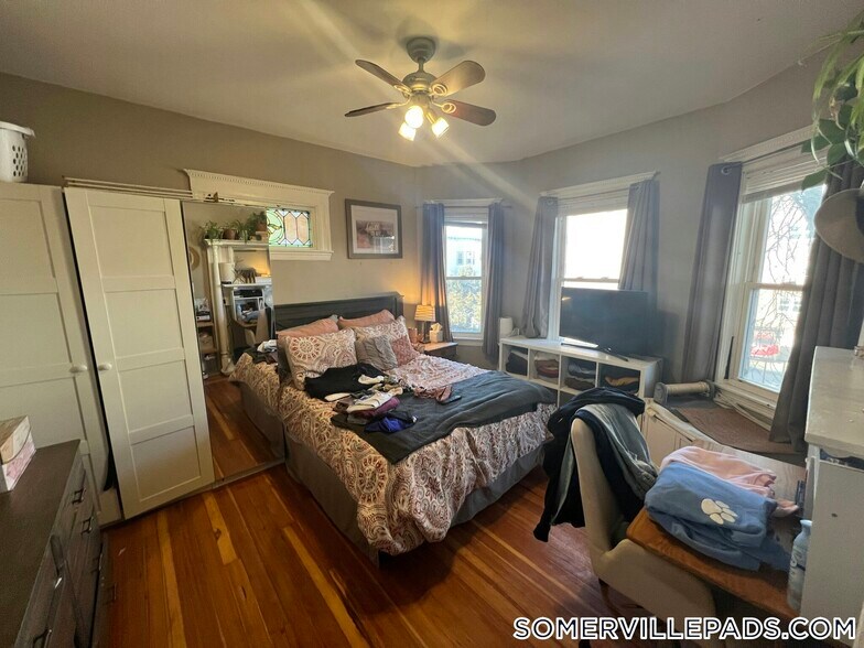 Building Photo - 294 Highland Ave