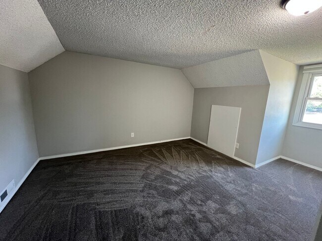 Building Photo - 14103 SE McGillivray Blvd