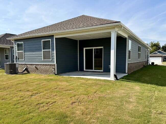 Building Photo - JUST REDUCED! Be the First to Live Here! Brand-New 3-Bedroom Home with Lawncare included, plus Po...