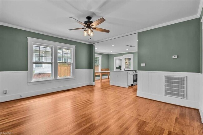 Building Photo - 213 Westover Terrace