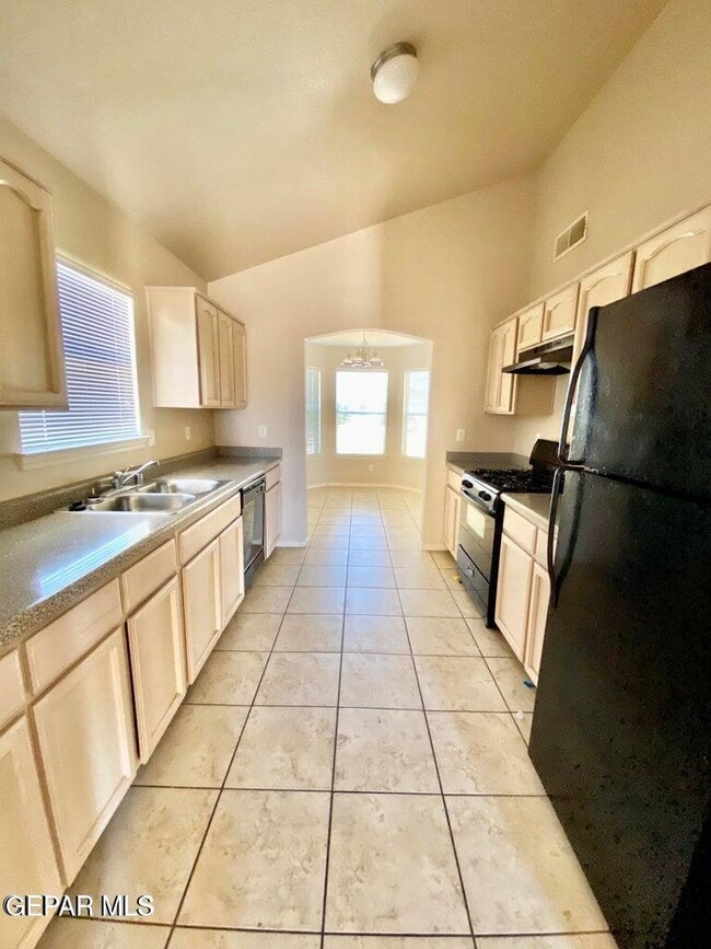 Building Photo - 11793 Jim Webb Dr