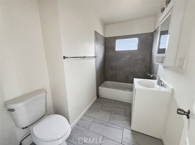 Building Photo - 321 W 83rd St