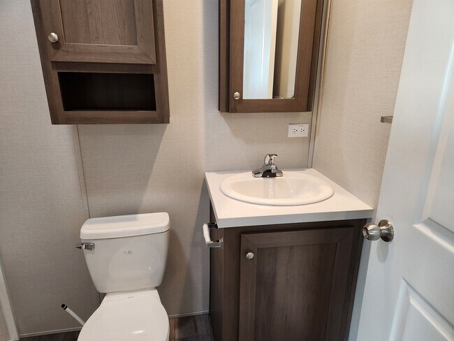 Building Photo - 839 Alaska