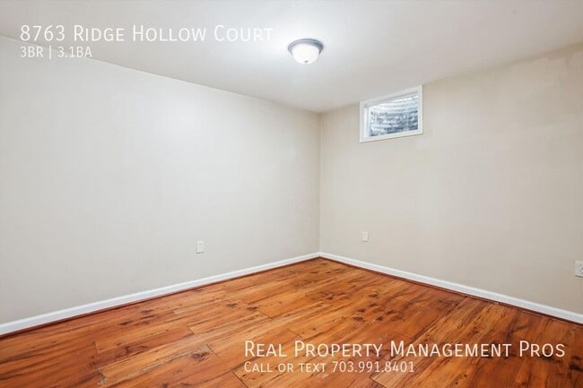 Building Photo - 8763 Ridge Hollow Ct