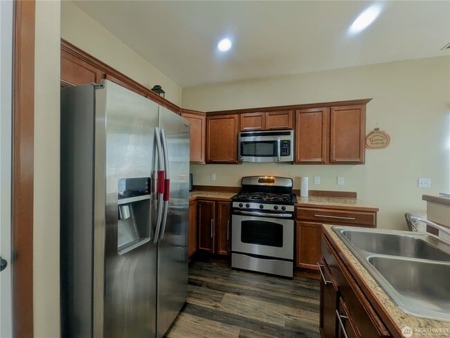 Building Photo - 4bd/2.5ba Lynnwood Home