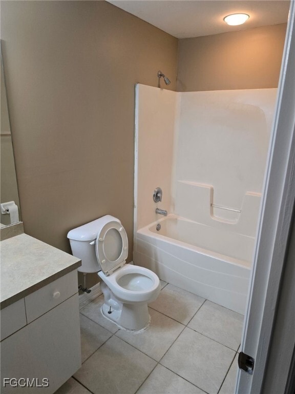 Building Photo - 2421 Churchill Ave N