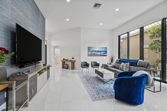 Building Photo - 4413 Barclay Fair Way